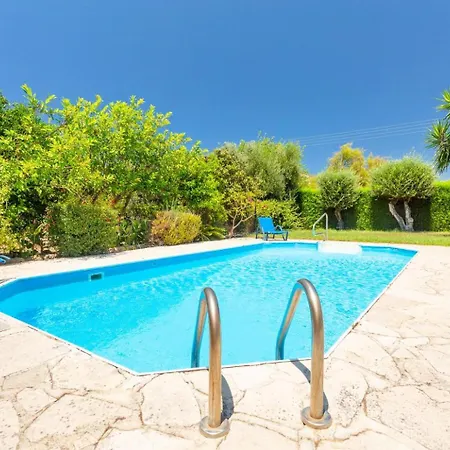 Sun Beach Villa Thio Polis Exterior photo