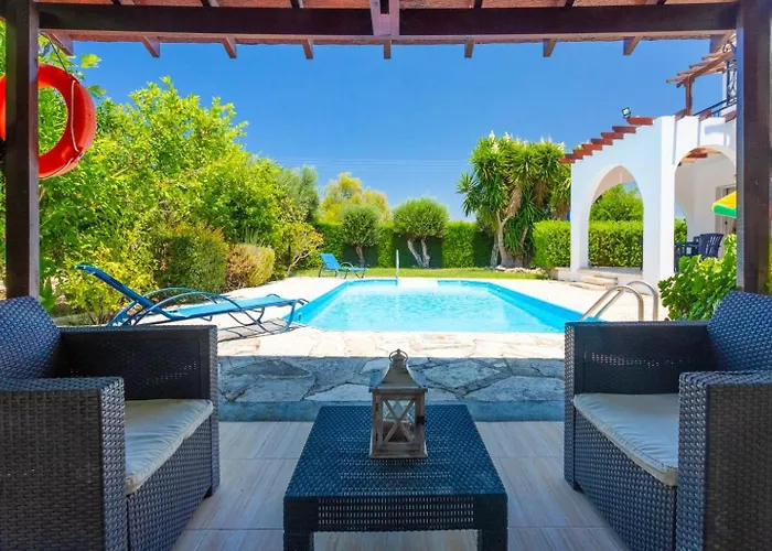Sun Beach Villa Thio